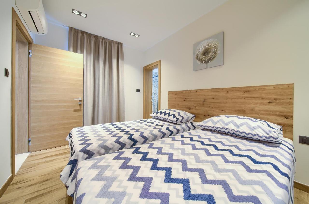 Unique Apartment With Private Pool Krk Town Extérieur photo