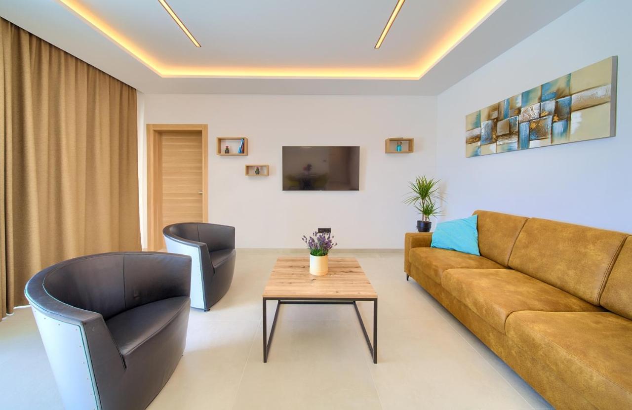 Unique Apartment With Private Pool Krk Town Extérieur photo